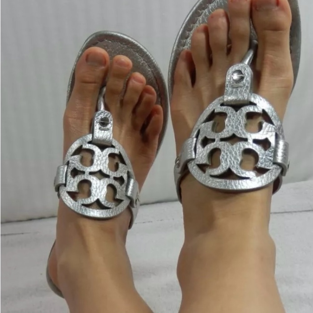 Tory Burch Tumbled  Miller Sandal  size 9.5  M  
Silver Sandals